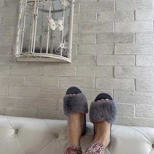  Более 20ти лет занимаемся продажами домашних тапочек