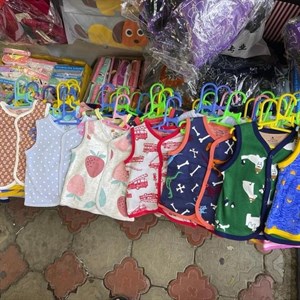 Наши жилетки х б от Картес размер 6 36м в линии 5шт