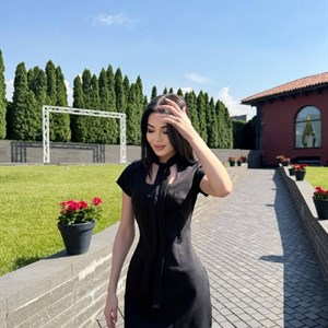 Хитовая модель под Zara: завязка-галстук, идеальная посадка и неглубокое декольте