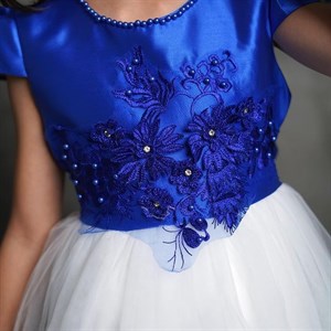 Новый год близко Все мы с радостью готовимся к празднику