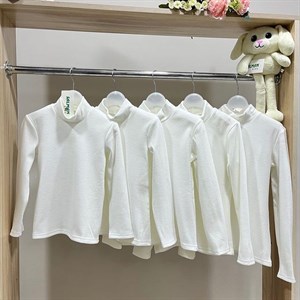 в наличии водолазки  Размеры 34 36 38 40 42 Ткань