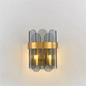 В наличии бра 2