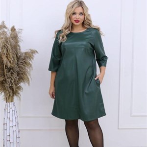 Стильное практичное платье футляр из эко кожи на флисе