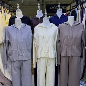 Новые расцветки женской одежды — Aika Collection