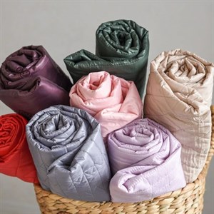 Курточная стежка Состав 100 пэ Ширина 150см В рулоне