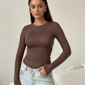 Минималистичный бодис для стильного образа