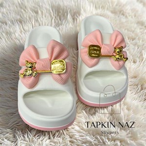  Более 20ти лет занимаемся продажами домашних тапочек