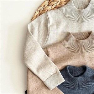 Теплые свитера в наличии В самых актуальных и базовых