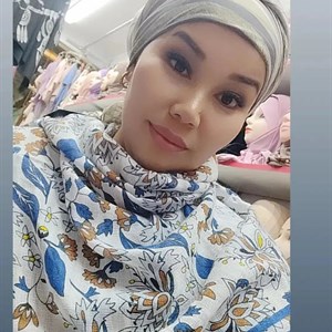 Шарфы и платки