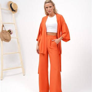     Must have Модный брючный костюм а ля кимоно должен