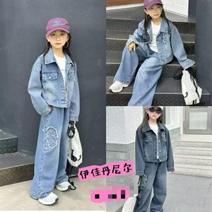 Привлекательные джинсовые костюмы оптом для детей от 5 до 9 лет