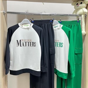 в наличии двойки  Размеры 38 40 42 44 Ткань двухнитка