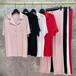 Новая коллекция женской одежды оптом | Доступные цены и доставка по СНГ