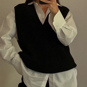 Однотонные базовые жилеты     Сезон осень зима весна