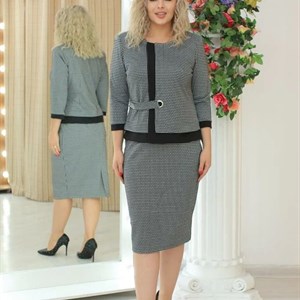 Модные тенденции классических женских костюмов 2022