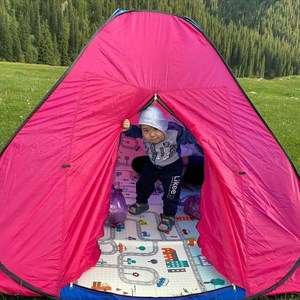 Наш балапанчик с ковриком и палаткой от balapan_shop_bishkek