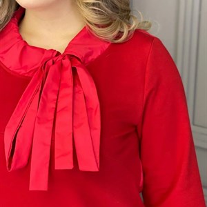 Из ярких расцветок есть красный и сирень платьебишкек