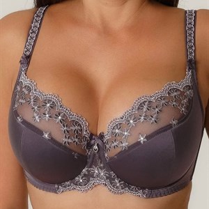 Прямые поставки нижнего белья и пижам оптом | Высокое качество и доступные цены