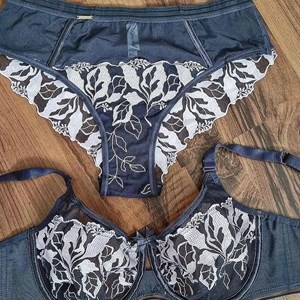 Прямые поставки Lanny WeiyeSi Люся Anttifu UmaiEstilo