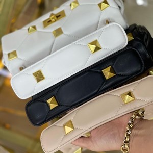 New сумки в наличии  качество люкс имеются длинные