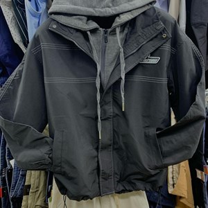 новинки Ветровка цена 2599сом размер M L XL XXL Для