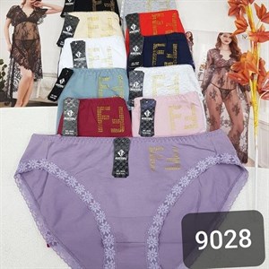 Кыргызстан Бишкек Рынок Кербен Дордой Нижнее белье