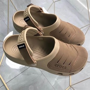  Более 20ти лет занимаемся продажами домашних тапочек