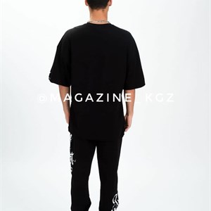 Здравствуйте Вы можете заказать у нас уличную одежду