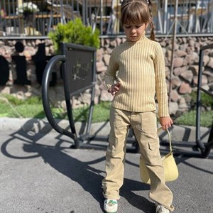 Широкий выбор одежды и обуви Водолазка 1500 сом Дж