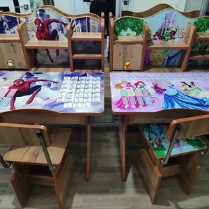 В наличии детские регулируемые парты