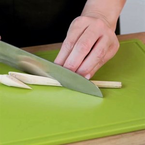 Мы представляем вам качественный набор досок и ножей