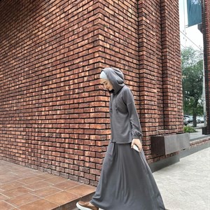 В наличии двойки из трикотажа на ранний осень красивый