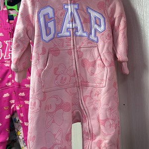    ЛИСТАЙТЕ ЦВЕТА      Комбез Гап фото в Реале размер