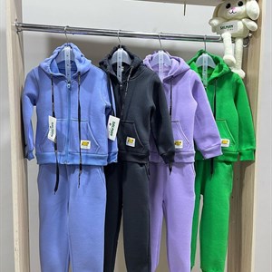 в наличии двойки  Размеры 28 30 32 34 Ткань турецкая