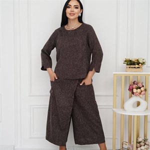 Костюм-двойка для женщин больших размеров - идеальный выбор для стиля и комфорта