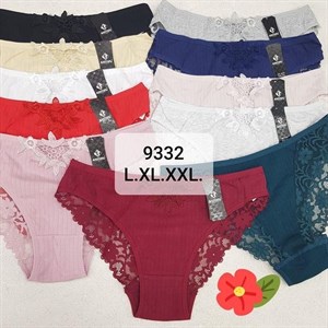 Кыргызстан Бишкек Рынок Кербен Дордой Нижнее белье