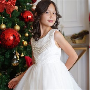 Красивое платье усыпанное жемчугом Новиночки Прямые