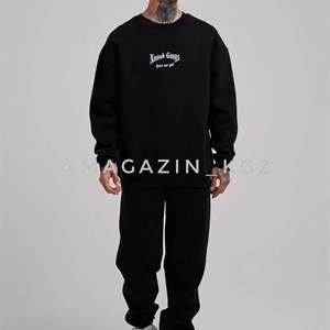 Здравствуйте Вы можете заказать у нас уличную одежду