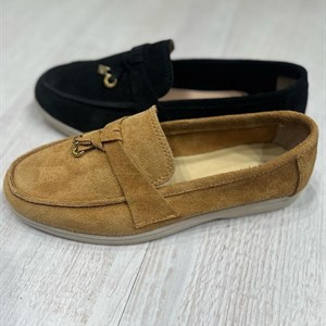 Натуральная замша Лоропиано Цена 7000 64 2520 сом