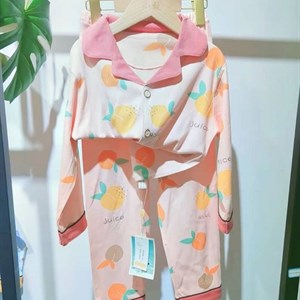 А вы уже видели наши новые модели пижам на пуговицах