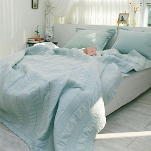 СТЕГАНЫЕ ПОКРЫВАЛА Это традиционное для Южной Кореи