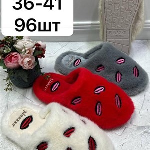 Новая коллекция женской одежды оптом – яркие и стильные решения!