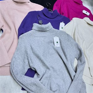 New collection Водолазки Цена 4700 сом Мы одеваем