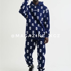 Здравствуйте Вы можете заказать у нас уличную одежду