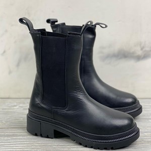 Если вы искали универсальную модель обуви это они