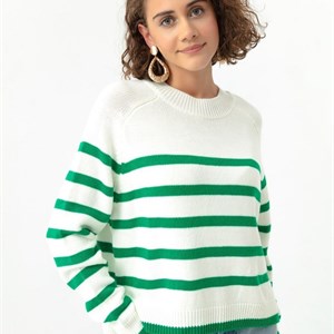 Купите стильные свитера из Турции - разнообразие размеров и отличное качество