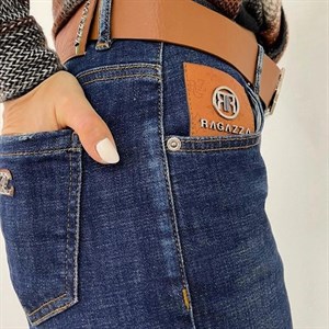   Мы гарантируем высокое качество наших джинсов Идеальный