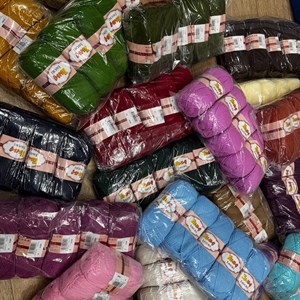 Качественная акриловая пряжа 210 метров - идеальный выбоор для вашего творчества