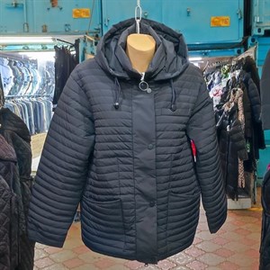 Весенняя куртка капюшон отстёгивается Размеры с 42