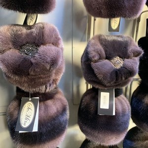 Заказы принимаем российский шапки женские от 15500